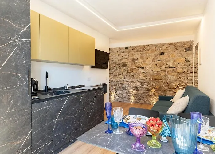 Casa Timeo, Centro *