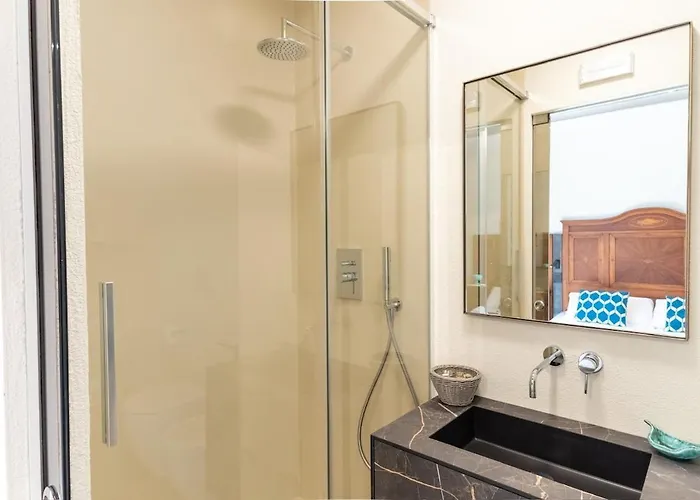 Casa Timeo, Centro *